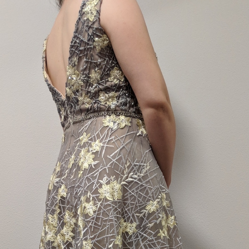 Selling Jovani 2018 prom dress size 10.